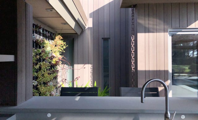 side area bar seating